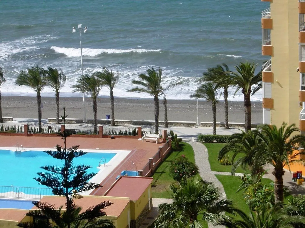 Apartamentos Intercentro Algarrobo-Costa Apartamentos Turisticos -Inmobiliaria Spain